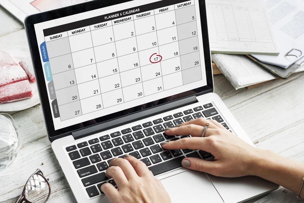 Online időpontfoglaló rendszer laptopon – gyors egyeztetés Debrecenben